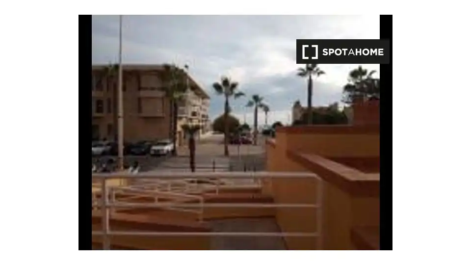 Appartamento con terrazza in affitto a La Patacona