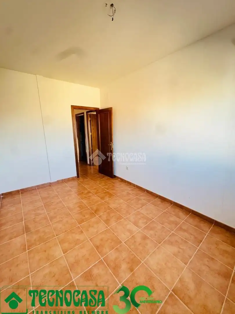 Casa pareada en venta en Polán, imagen 3