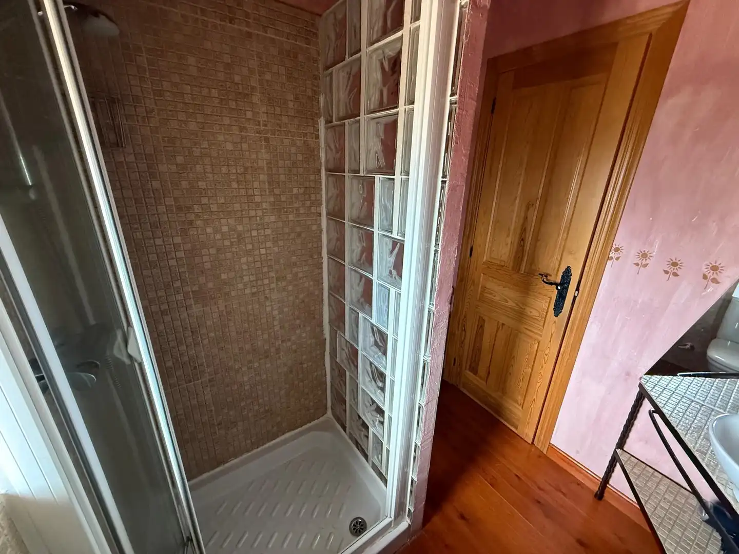 Baño de Casa adosada en venta en La Torre con Calefacción, Jardín privado y Terraza