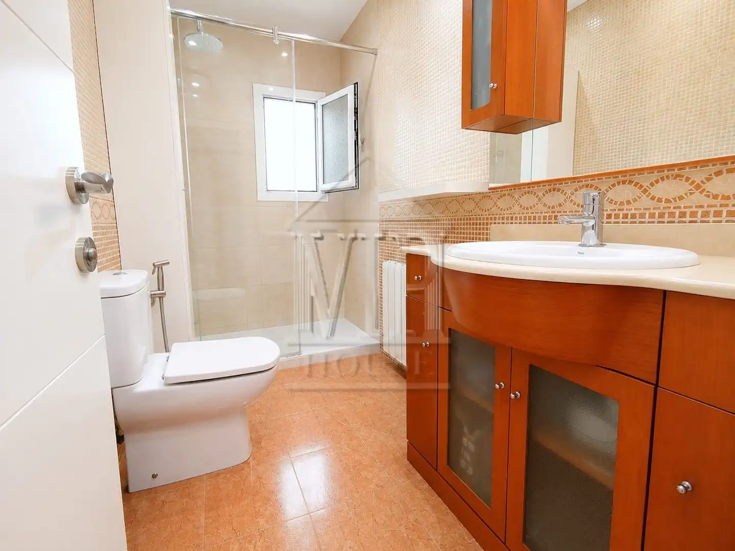 Piso con terraza en venta en Carretera de Tiana 108, imagen 28