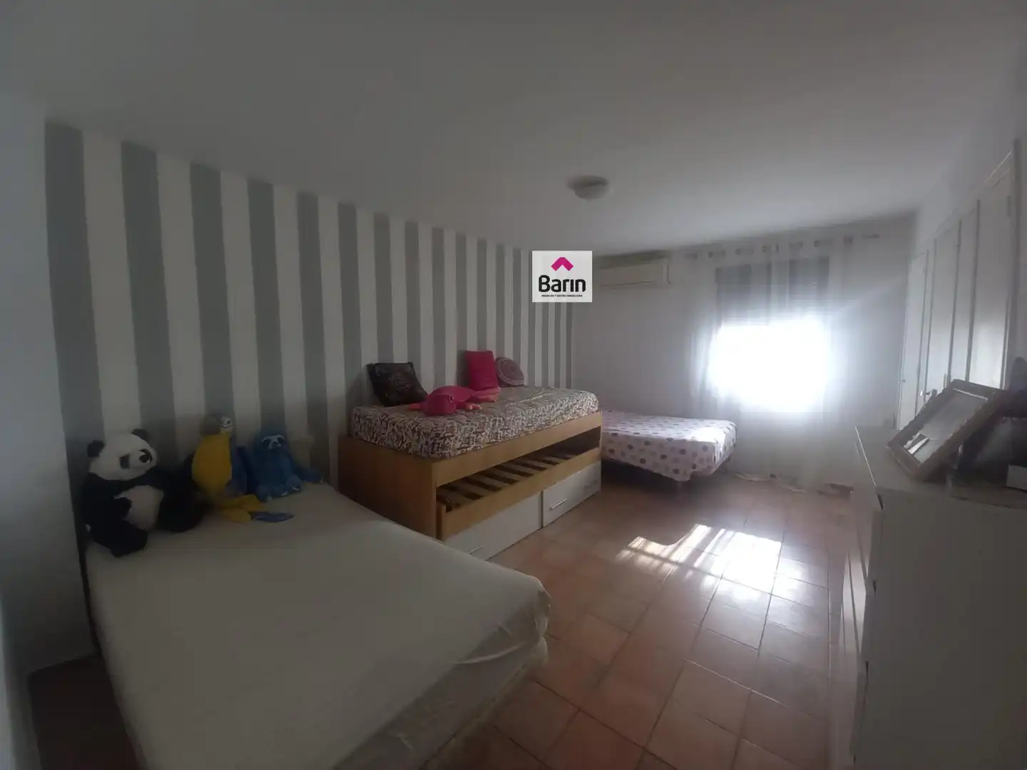 Bedroom of Houses for sale in Córdoba  with Air Conditioner, Terrace and Storage room