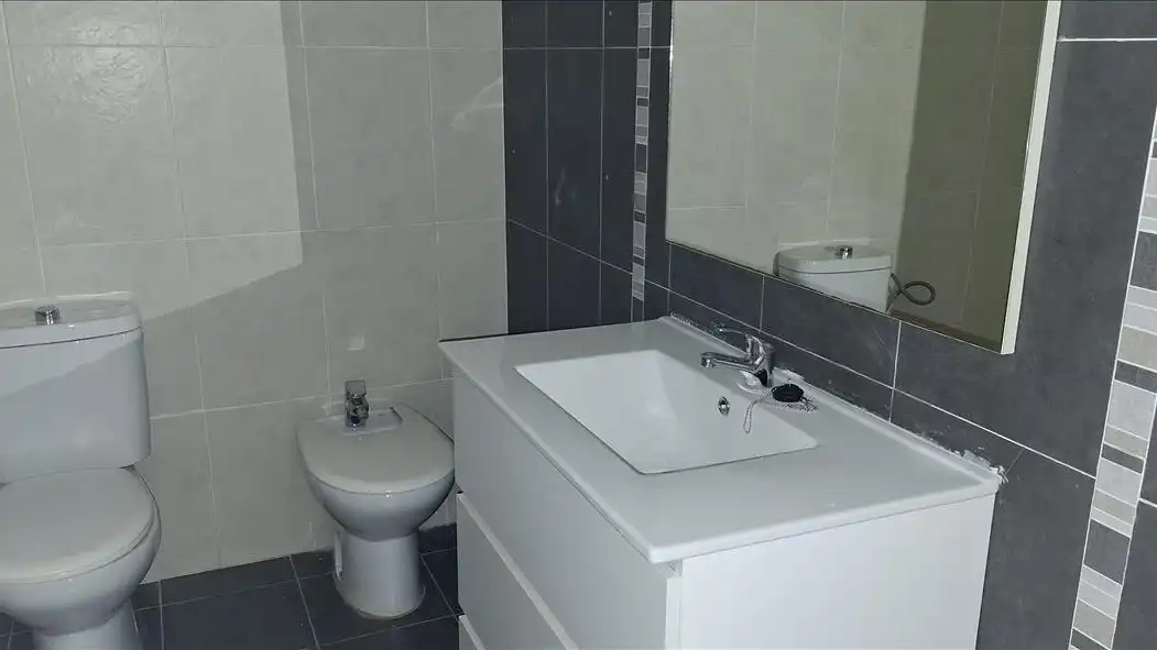 Bathroom of Flat for sale in Aldaia