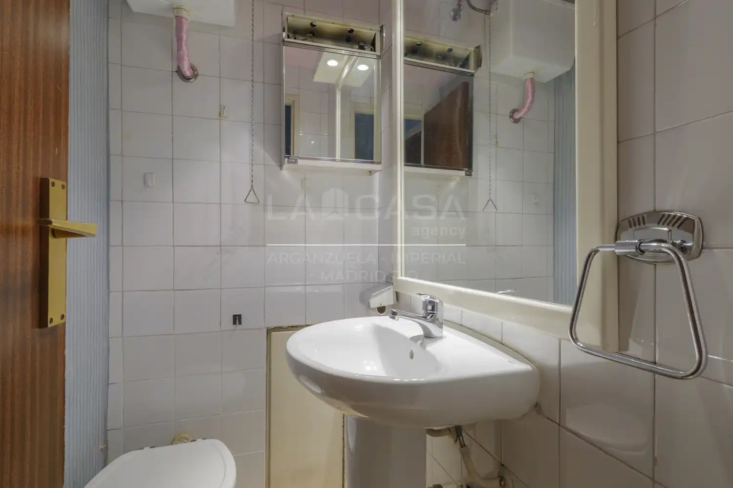Baño de Piso en venta en Madrid con Calefacción y Terraza