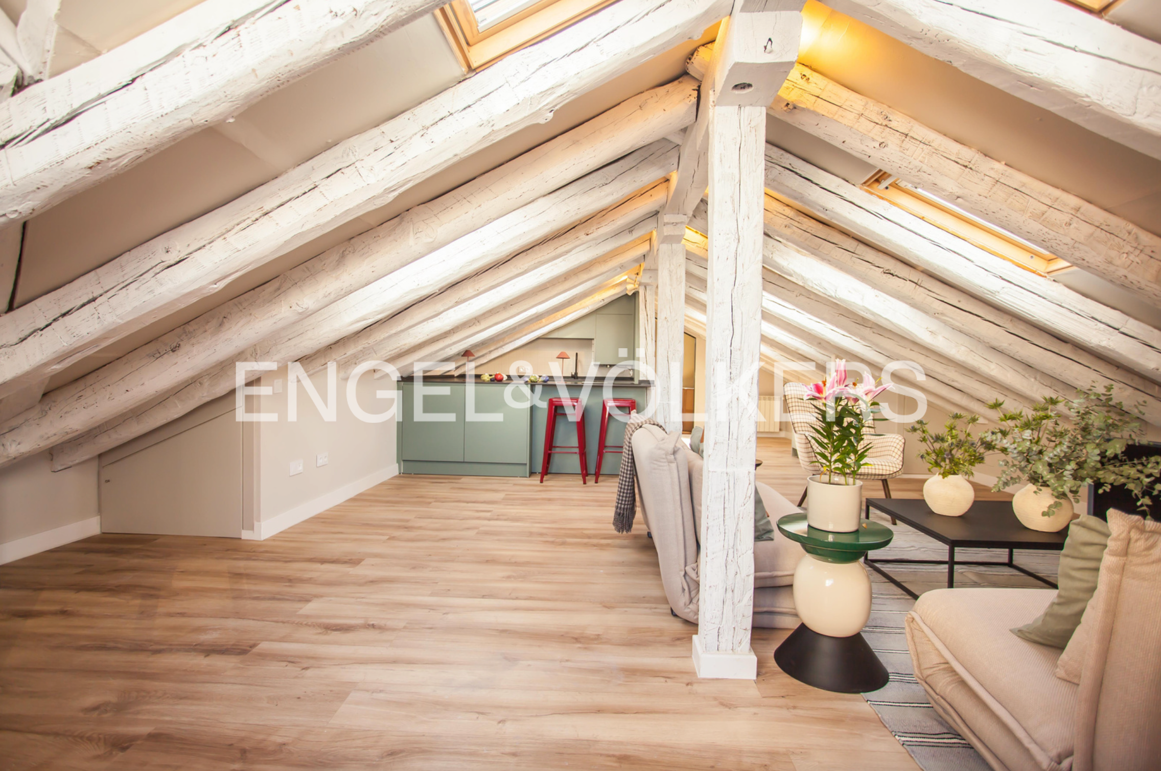 Sala d'estar de Àtic en venda en  Madrid Capital amb Aire condicionat, Calefacció i Terrassa