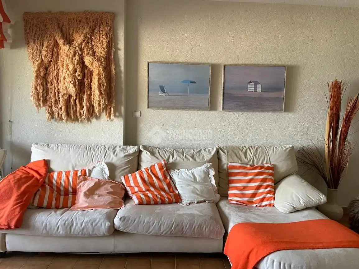 Wohnzimmer von Wohnung zur Miete in Almuñécar mit Klimaanlage, Terrasse und Möbliert