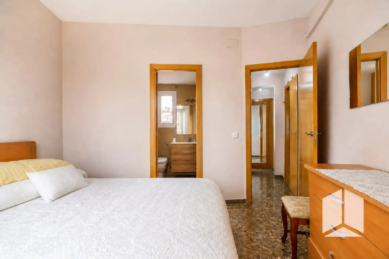 Habitación de Piso en venta en Castelldefels con Amueblado y Balcón
