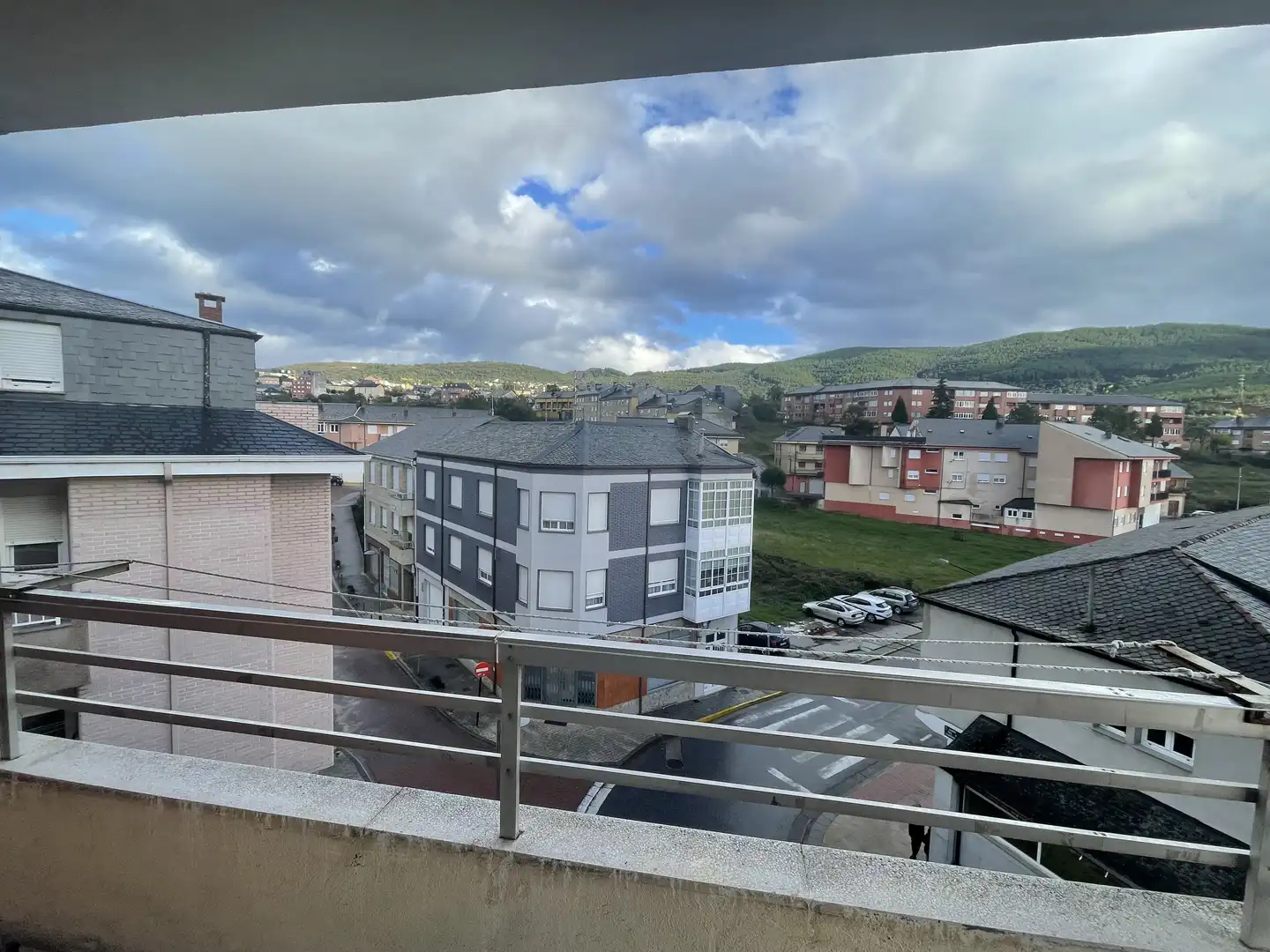 Piso en venta en Calle Gil y Carrasco, 27, Fabero