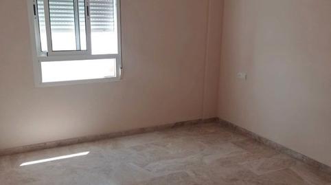 Foto 5 de Apartamento de alquiler en Ciudad Jardín - Zoco, Córdoba