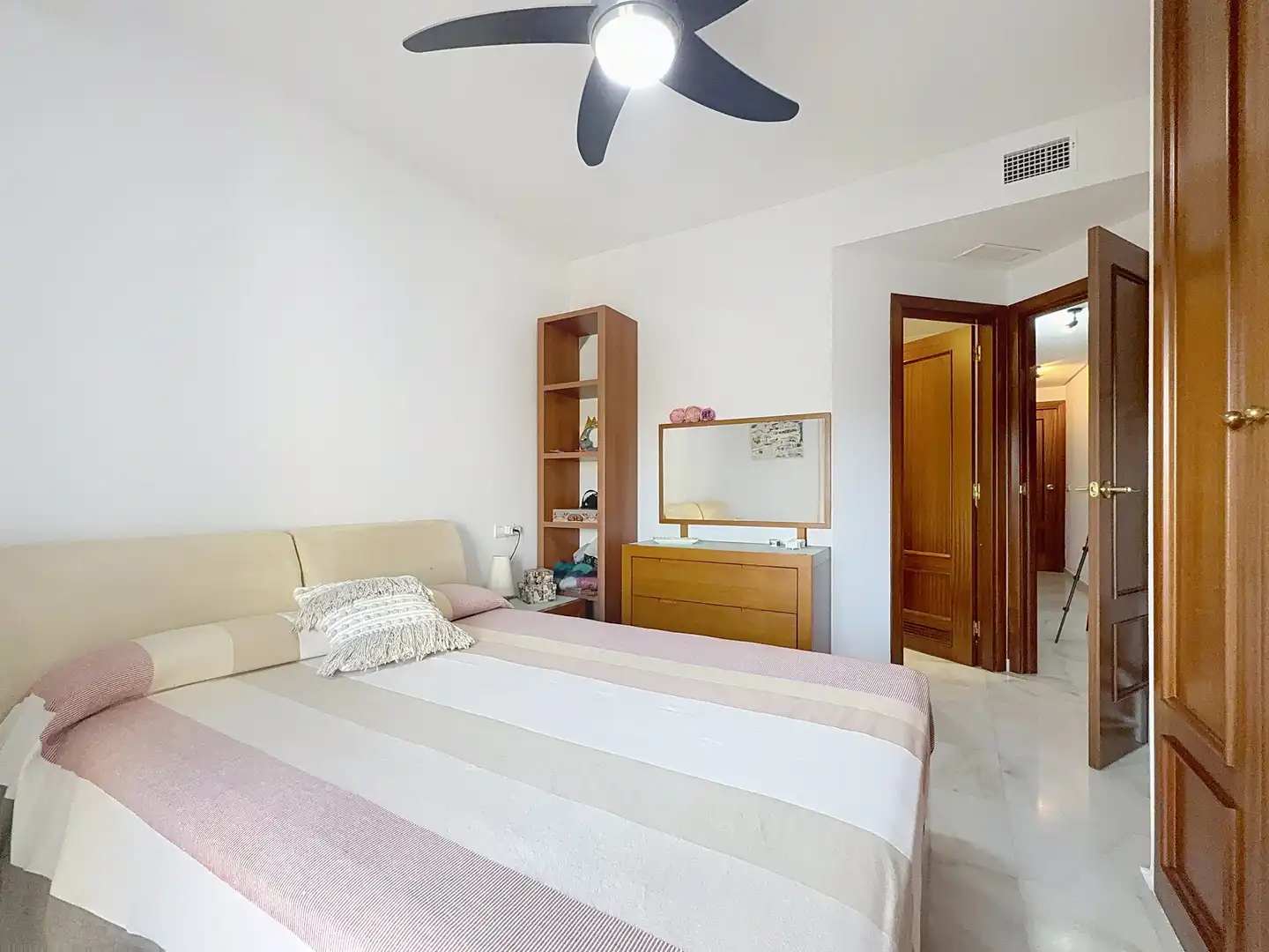 Flat for rent in Avenida Imperio Argentina, 7, Martín Carpena - Torre del Río
