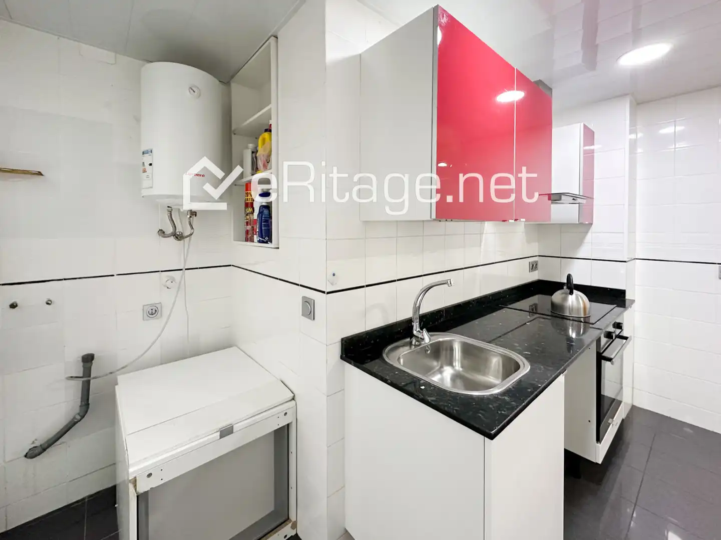 Cocina de Piso en venta en L'Hospitalet de Llobregat con Aire acondicionado, Calefacción y Parquet