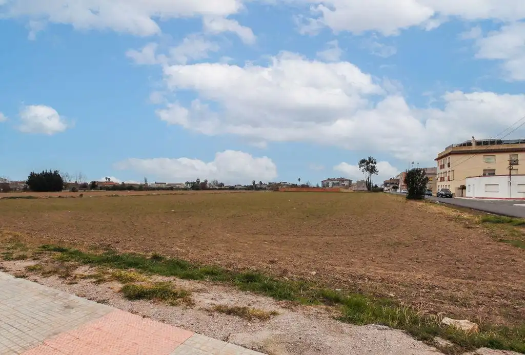 Wohnbaugrundstück zum Verkauf in Carrer Aube, imagen 6