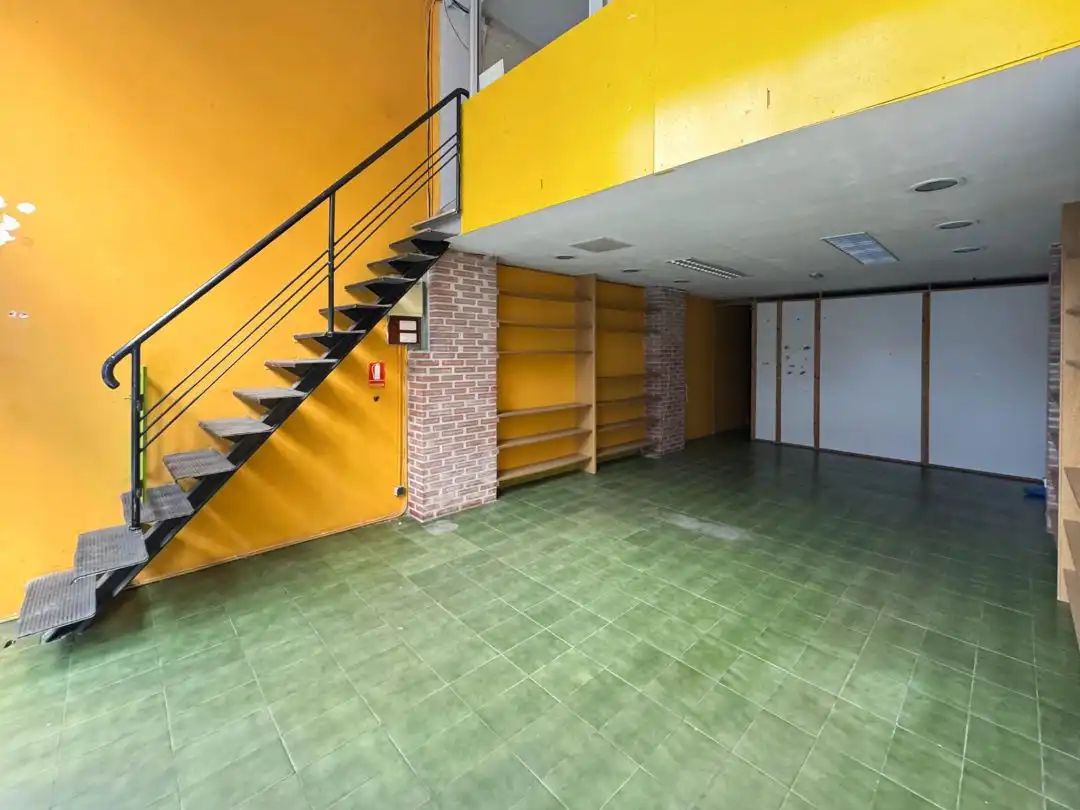 Locale commerciale in affitto a Castilla - Hermida, imagen 4