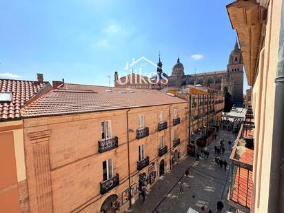 Vista exterior de Dúplex en venda en Salamanca Capital amb Calefacció, Parquet i Terrassa