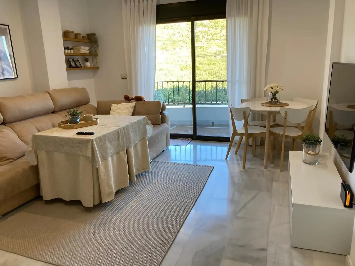 Wohnzimmer von Wohnung zum Verkauf in Almuñécar mit Terrasse und Möbliert