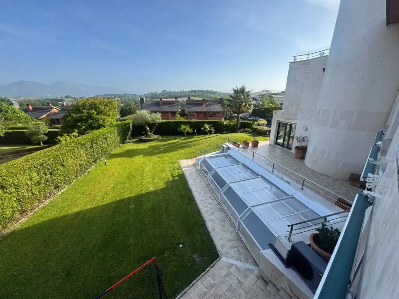 Terrassa de Casa o xalet en venda en Donostia - San Sebastián  amb Aire condicionat, Calefacció i Jardí privat