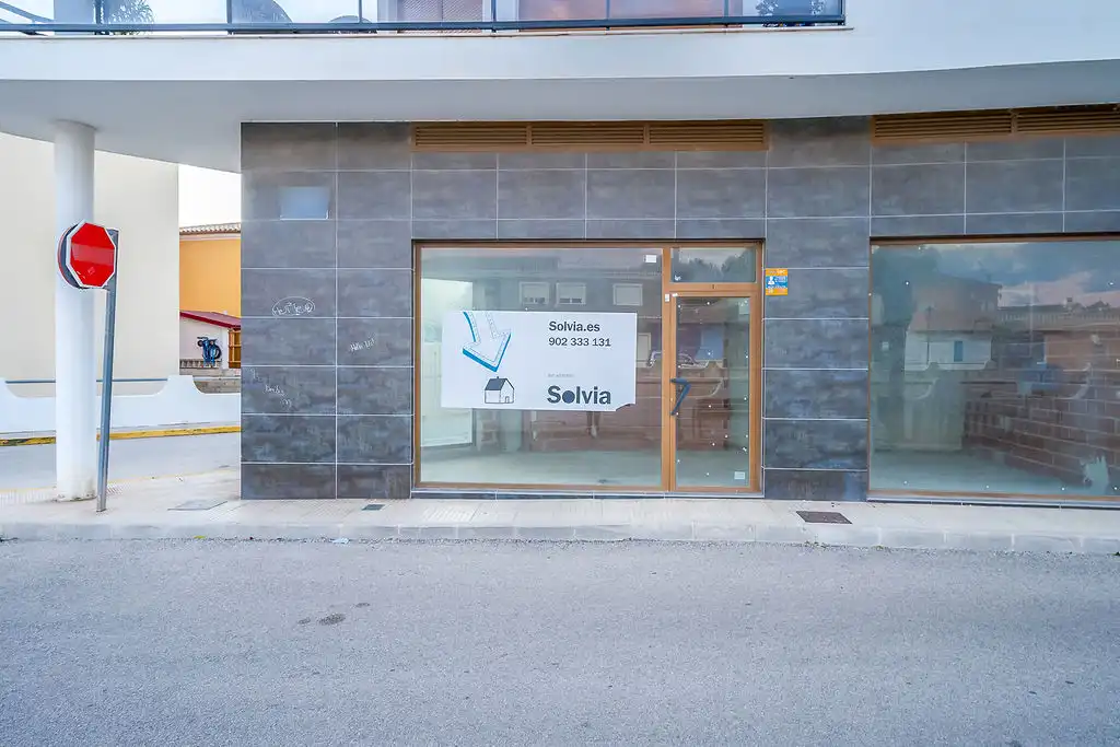 Locale commerciale in vendita a Av Corts Valencianes, imagen 4