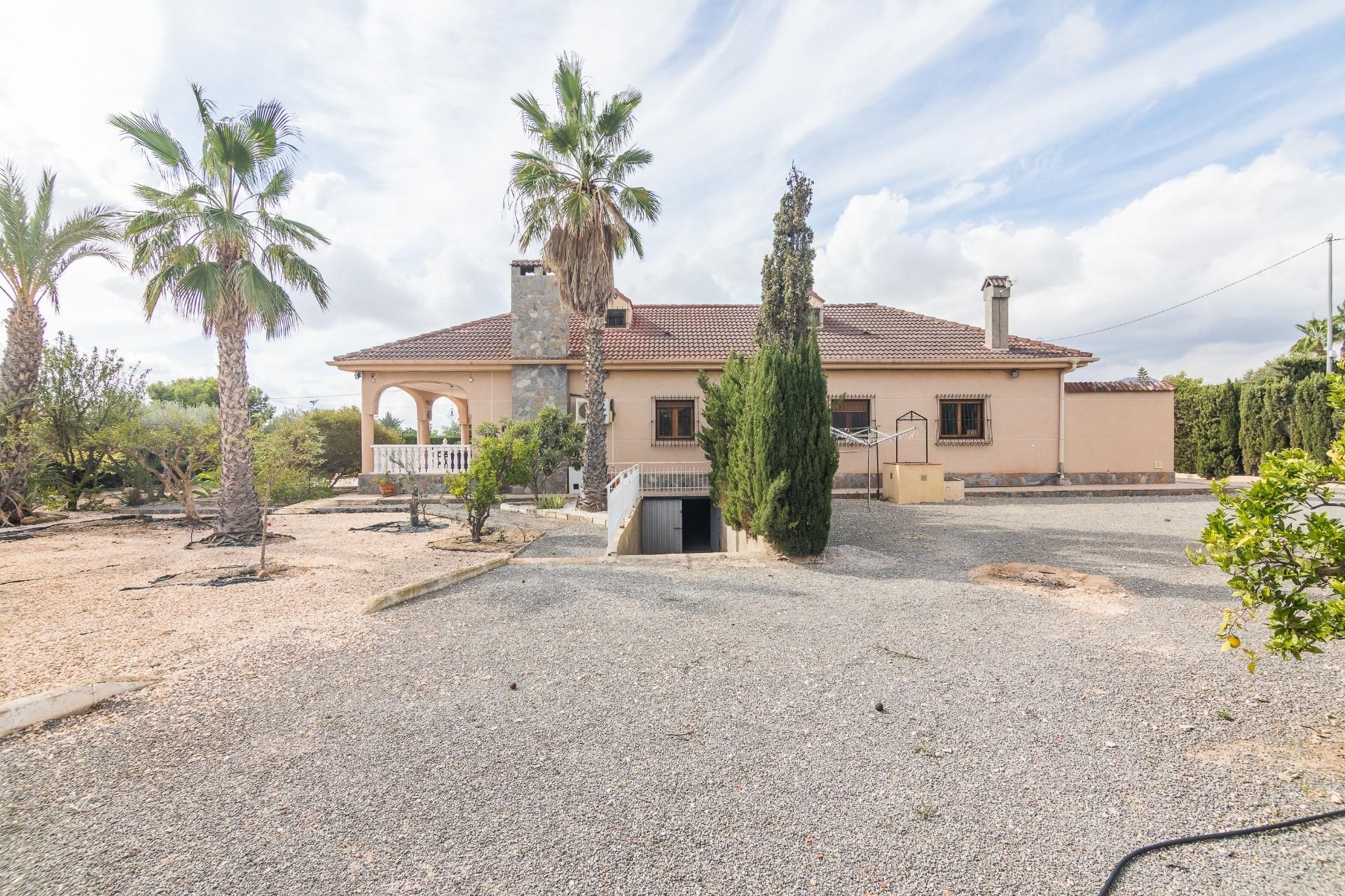 Exterior view of House or chalet for sale in Elche / Elx  with Air Conditioner, Heating and Private garden