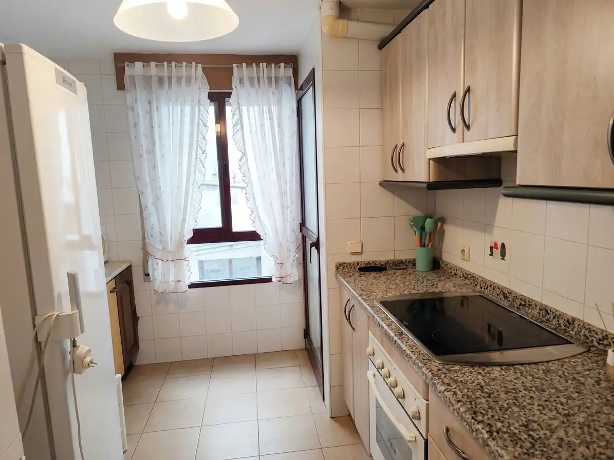 Wohnung zur Miete in Casco Antiguo, imagen 2