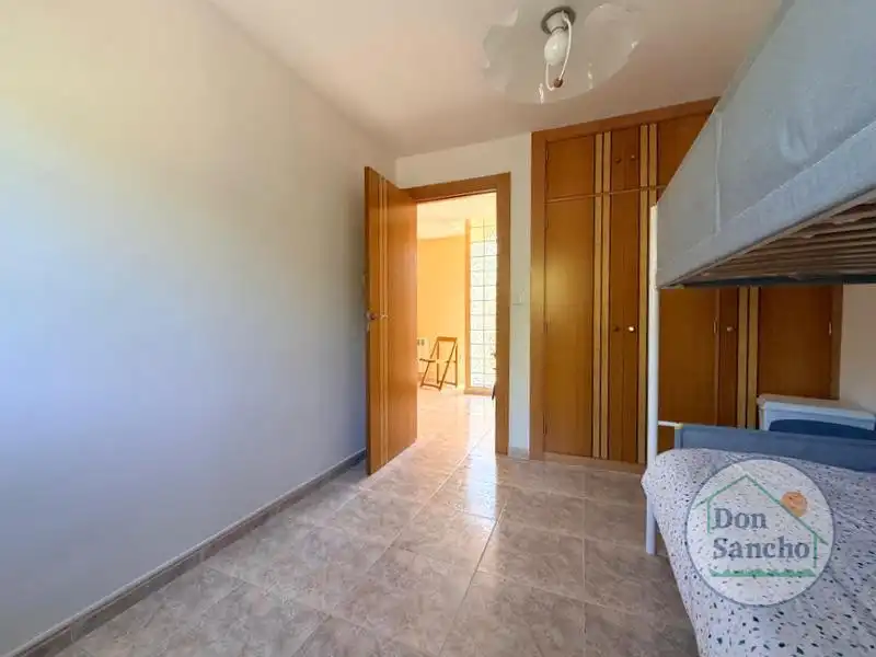 Casa o xalet en venda en Viana de Cega amb Calefacció, Terrassa i Traster