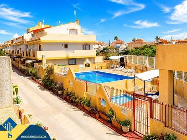 Maison avec piscine à vendre à Orihuela Costa