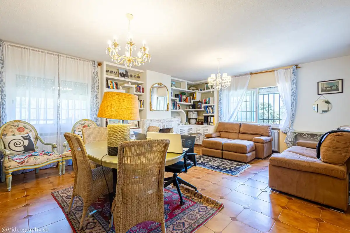 Sala de estar de Casa o chalet en venta en El Escorial con Calefacción y Jardín privado