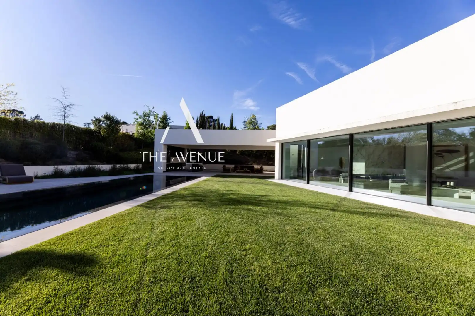 Exterior view of Houses for sale in Pozuelo de Alarcón  with Heating and Swimming Pool