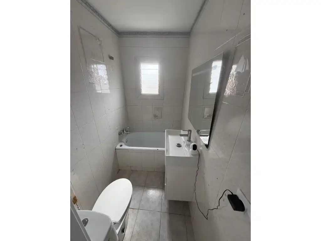 Bany de Apartament en venda en L'Hospitalet de Llobregat