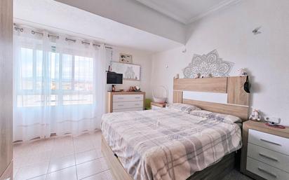 Bedroom of Flat for sale in Cartagena  with Air Conditioner and Terrace