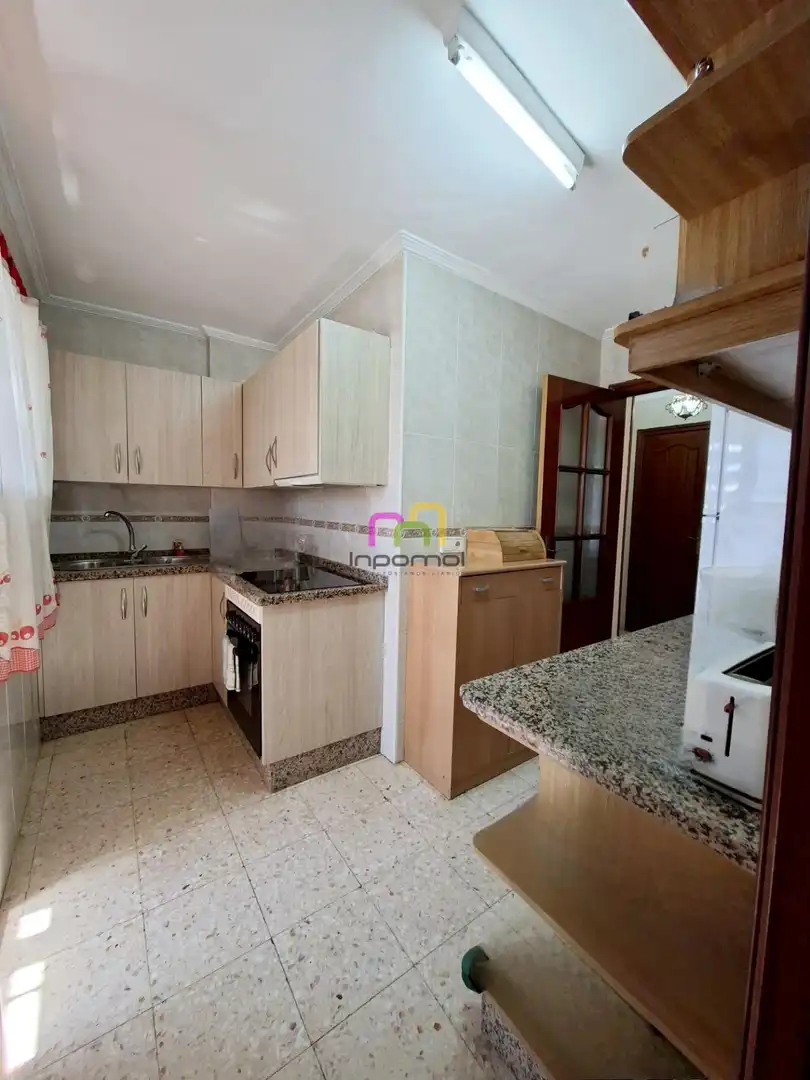 Kitchen of Flat for sale in Badajoz  with Air Conditioner, Heating and Terrace