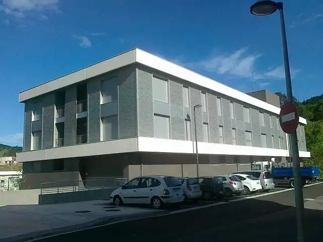 Vista exterior de Local de lloguer en Mutriku
