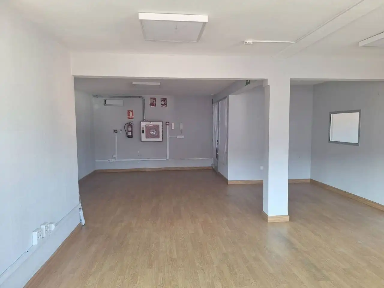 Nave industrial de alquiler en PeroGranda, La Pola Siero