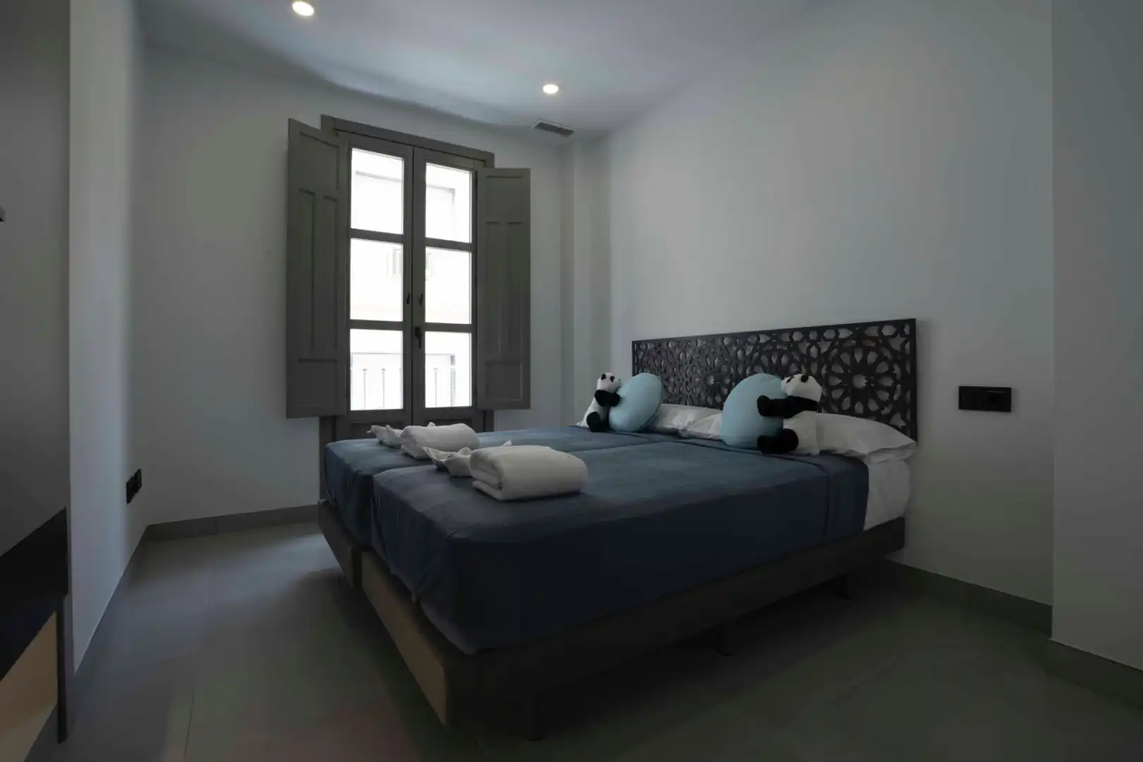 Schlafzimmer von Wohnung zur Miete in Granada mit Klimaanlage, Heizung und Möbliert