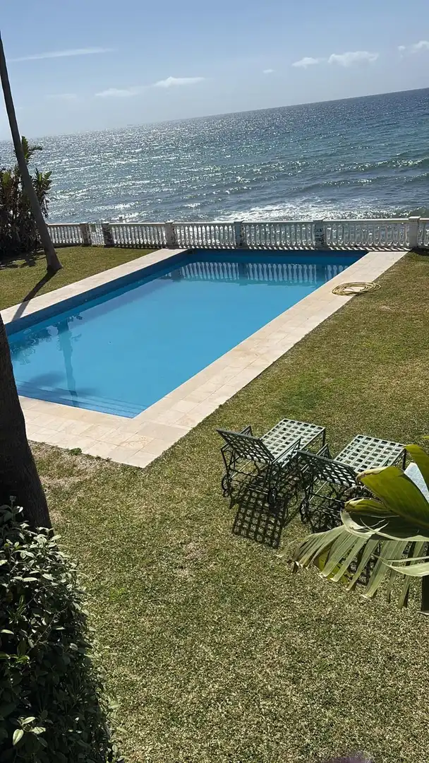 Piscina de Casa o xalet de lloguer en Estepona amb Aire condicionat, Jardí privat i Terrassa