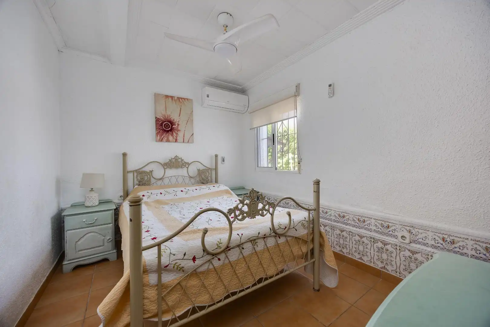 Dormitori de Casa o xalet en venda en Torrevieja amb Aire condicionat, Jardí privat i Terrassa