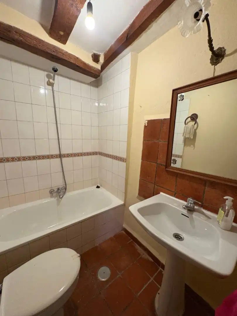 Bany de Casa adosada en venda en Simancas amb Calefacció, Jardí privat i Parquet