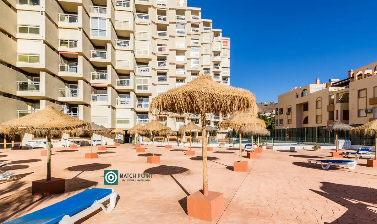 Vista exterior de Apartamento de alquiler en Almuñécar con Amueblado