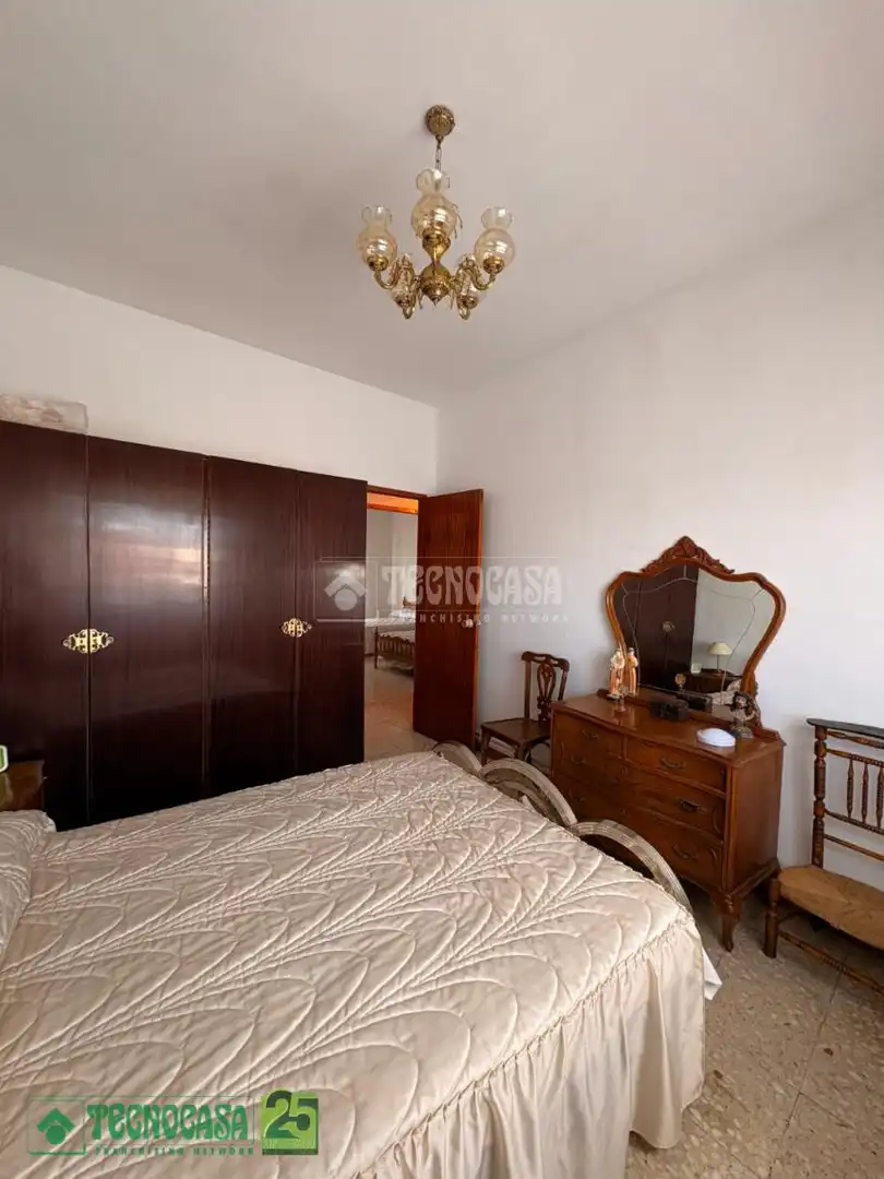 Habitación de Piso en venta en Dosbarrios con Calefacción