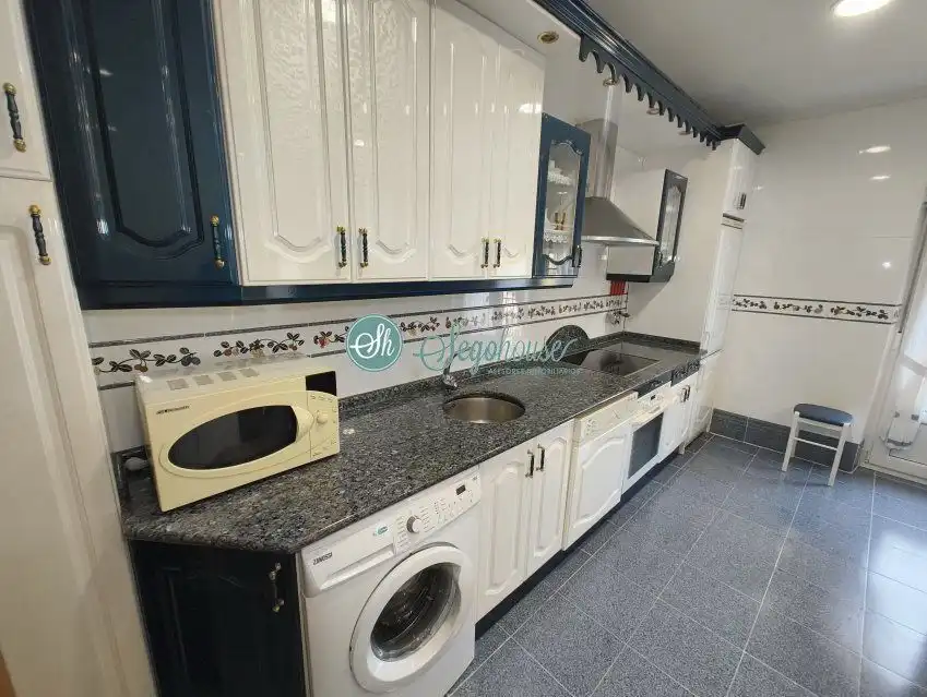 Küche von Wohnung zur Miete in Segovia mit Heizung, Parkett und Möbliert