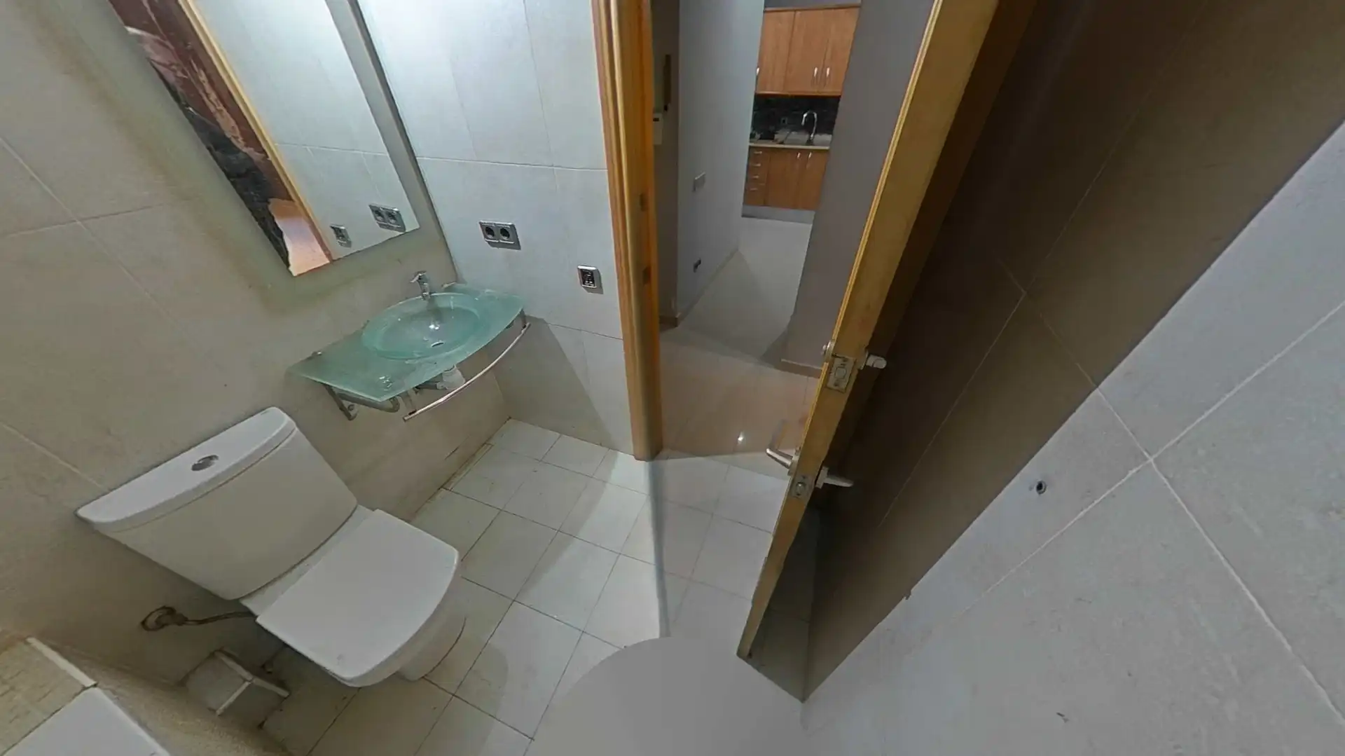 Badezimmer von Wohnung zum Verkauf in Manresa mit Balkon