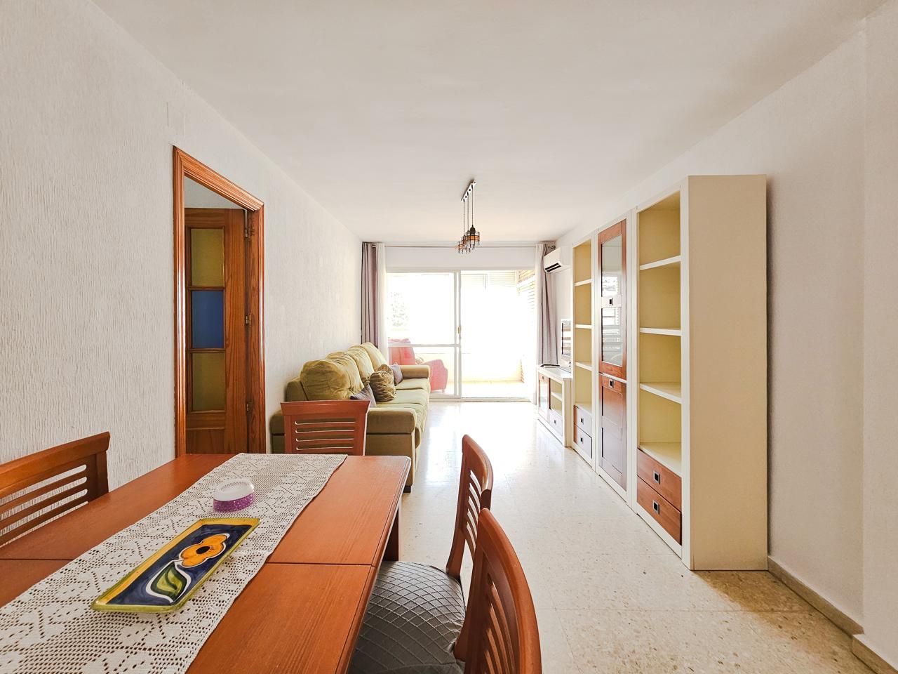 Sala d'estar de Pis en venda en Alcalá de Guadaira amb Terrassa