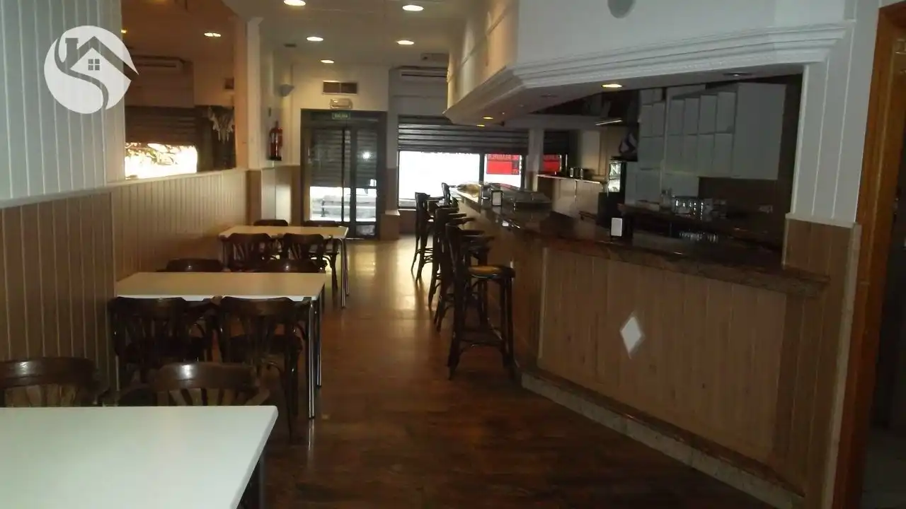 Commercial properties for sale in El Provencio    with Air Conditioner and Heating