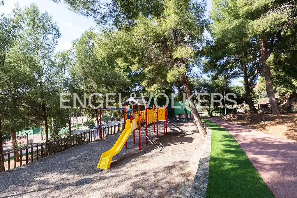 House with pool for sale in Alfinach - Los Monasterios, imagen 45