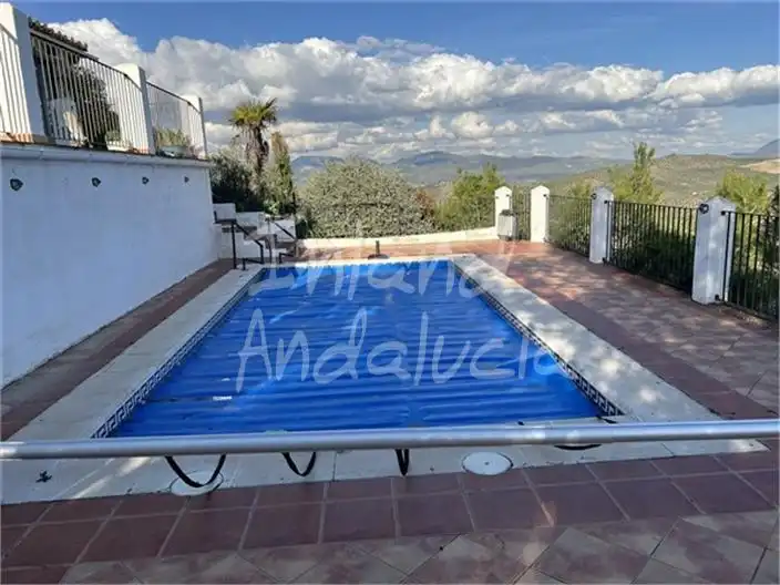 Casa rústica amb piscina en venda a Alcalá la Real, imagen 11