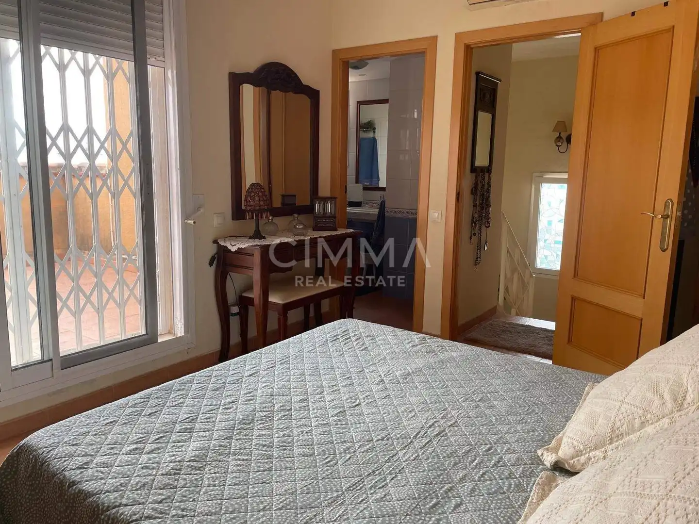 Habitación de Casa o chalet en venta en Polop con Jardín privado y Piscina comunitaria