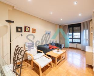 Living room of Flat to rent in Oviedo   with Heating, Parquet flooring and Terrace