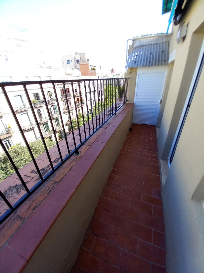 Terrassa de Pis de lloguer en  Barcelona Capital amb Aire condicionat, Parquet i Terrassa