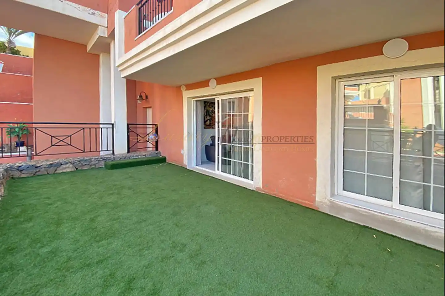 Terraza de Apartamento en venta en Arona con Terraza, Amueblado y Piscina comunitaria