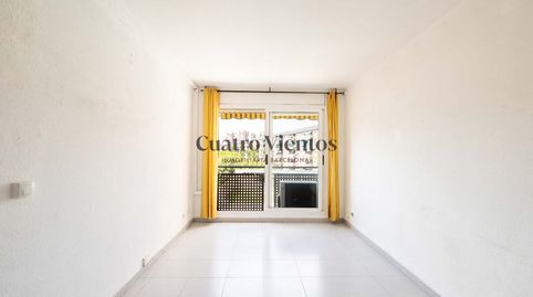 Foto 4 de Piso en venta en Carrer de Trajà, La Font de la Guatlla, Barcelona Capital