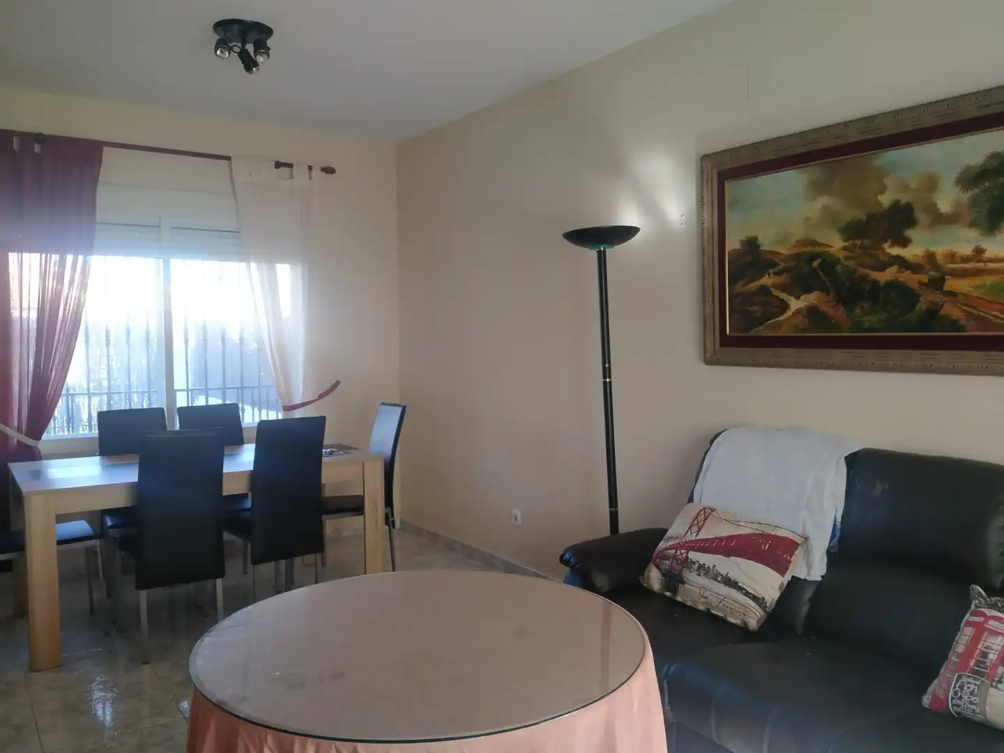 Sala de estar de Casa adosada en venta en La Villa de Don Fadrique con Terraza y Alarma