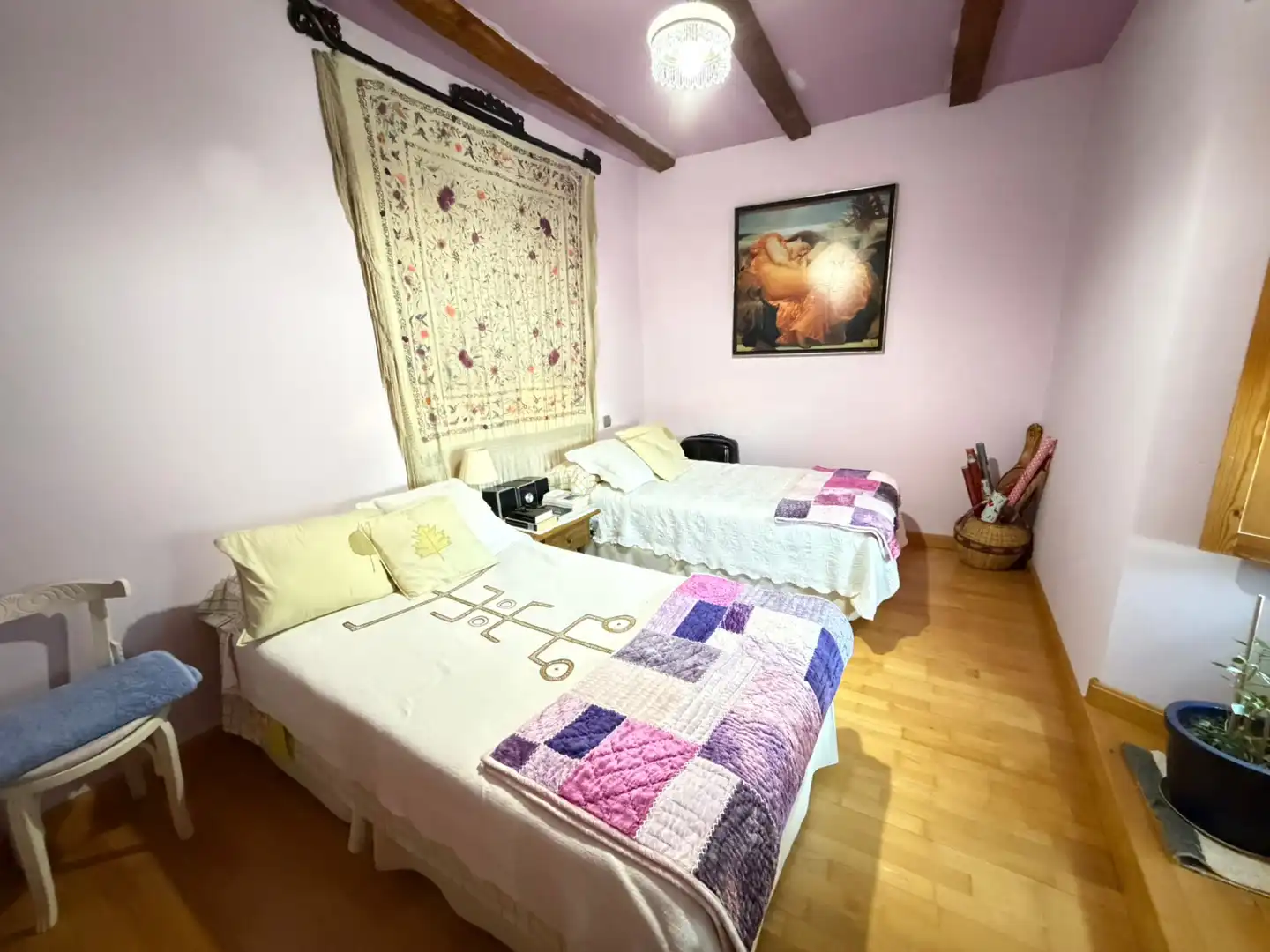 Dormitori de Casa o xalet en venda en Corcos amb Calefacció, Moblat i Forn